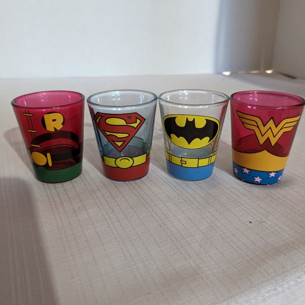 Justice League set of 4 shot glasses DC Comics glassware 1.5 oz